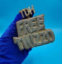 Ciondolo uomo lettera