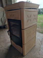 stufa a legna in ceramica
