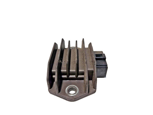 Regolatore tensione - regolatore,