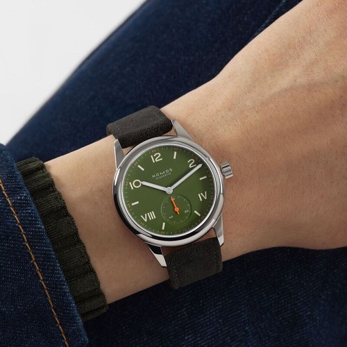Nomos glashütte club - nomos, campus