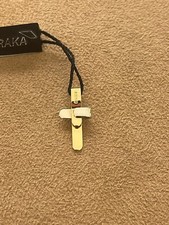 Croce da uomo in oro 18 kt
