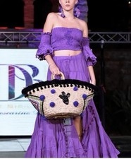 Gonna corta davanti e top con