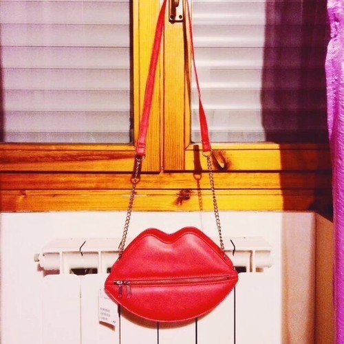 Borsa forma labbra rosse - a,