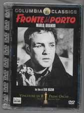FRONTE DEL PORTO MARLON BRANDO