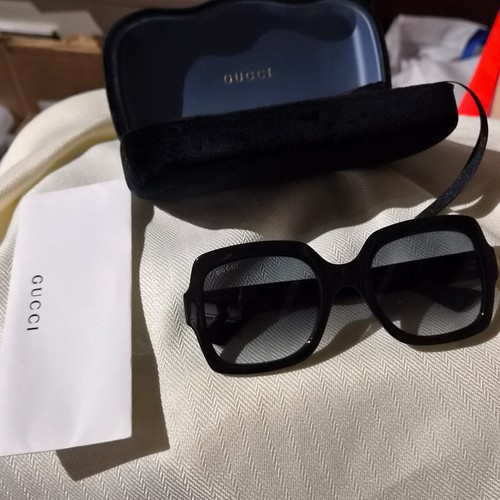 Occhiali sole gucci gg1337s - sole,