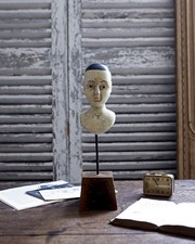 Manichino Francia antico testa