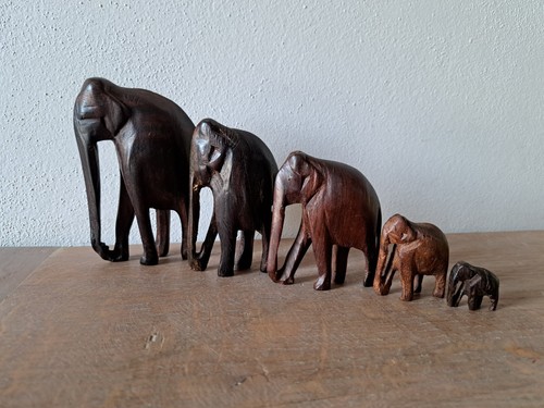 Famiglia elefanti legno africa - legno,