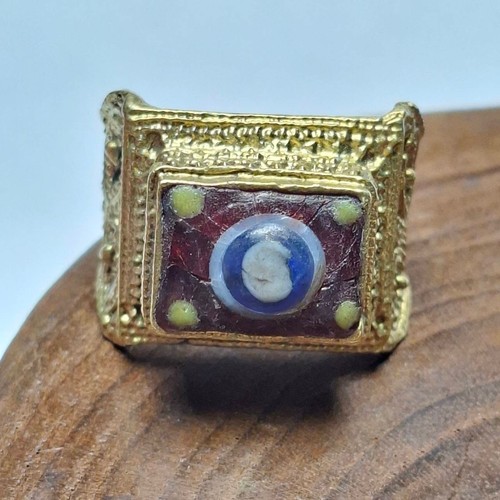 Bellissimo anello antico