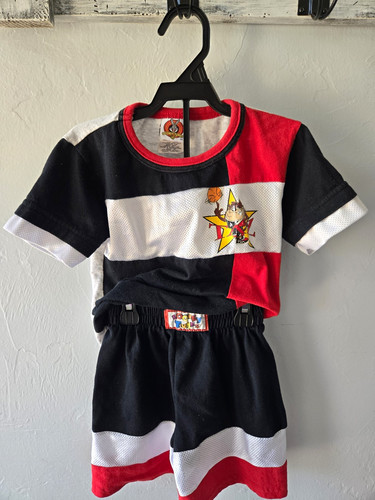 Set pantaloncini maglia basket