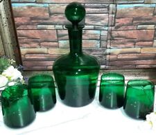 ANNI 70  SET BROCCA IN VETRO  VERDE  CARAFFA QUATTRO BICCHIERI