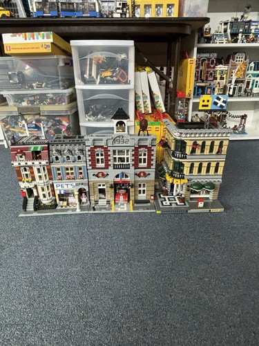 Lego modular - lego, modular's