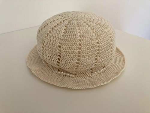 Cappello bimba lavorazione