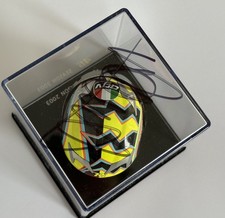 Casco modello AGV firmato a
