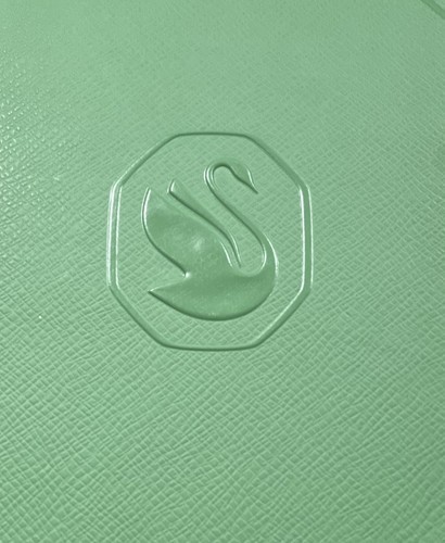 Swarovski - ￼,