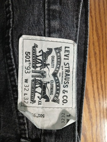 Levis 501 jeans - 93,