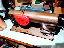 macchina da cucire usata PFAFF professional usata, con mobile e motore elettrico