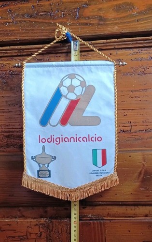 Gagliardetto lodigiani calcio - gagliardetto,