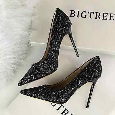 Scarpe decolte eleganti