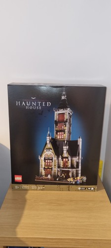 Lego haunted house 10273 set - haunted,