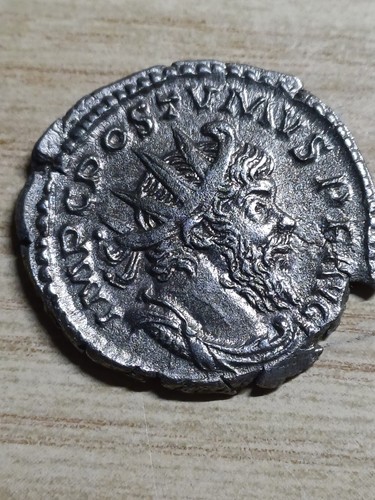 Postumus antoniniano lugdunum - postumus,