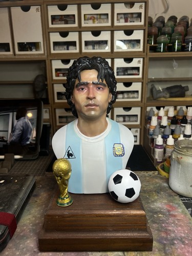 Busto diego armando maradona - armando,