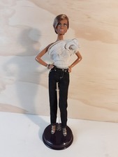 Barbie Mattel Look City