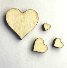 100 cuori in legno 2x2cm per