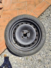 4 cerchi fiat grande punto R15 2 hanno le gomme finite e 2 sono senza