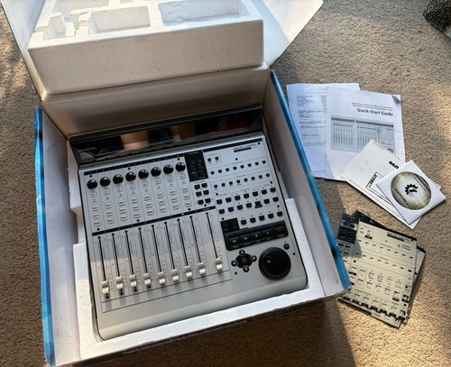 Mackie universal pro - mackie,