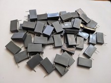 LOTTO DI 50 pz CONDENSATORI