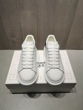 Alexander McQueen Classiche