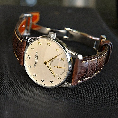 Cinturino orologio fatto - , a