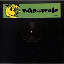 Rave 2 The Grave & Mice Electa / NEVER FELT THIS / CUBIC / Rave 2 The Grave / R