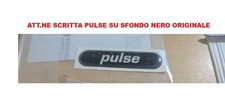 1 SCRITTA PULSE SU SFONDO NERO