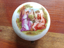 D'après ANGELICA KAUFFMANN - Boîte coffret PORCELAINE fermoir bronze XXe