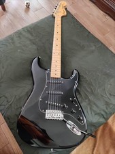 fender squier stratocaster