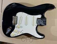 Corpo Fender Squier
