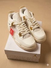 Nike Jordan 4 Metallic gold