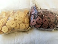 stock bottoni 2 tipi e 2