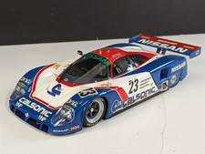 Modellino auto da corsa Tamiya