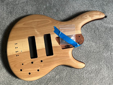 Cort B4 Artisan Element corpo