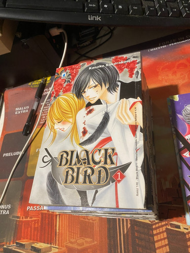 Manga black bird n - -,