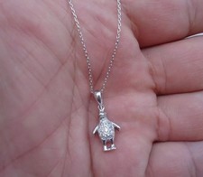 Collana con ciondolo pinguino