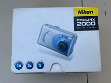 ---NIKON COOLPIX 2000 2.0 MP
