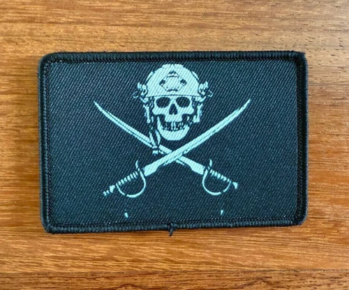 Distintivo teschio pirata - , e