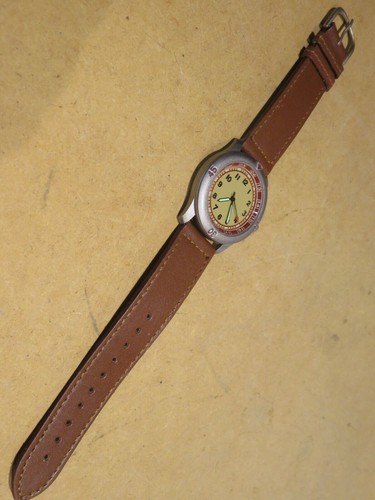 Vecchio orologio polso - vecchio,