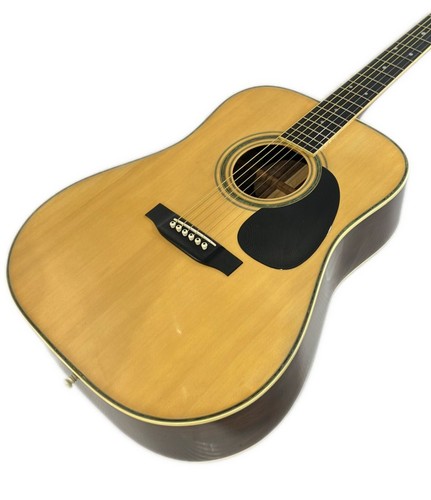 Chitarra acustica three - acustica,