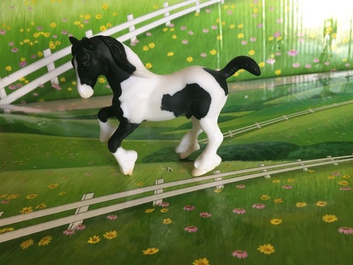 Breyer stablemates horse - breyer,