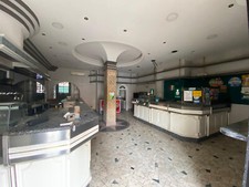 arredamento bar usato buone condizioni macchina caffè da riparare banco frigo 