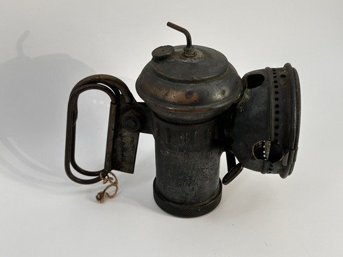 Lampada in carburo per
